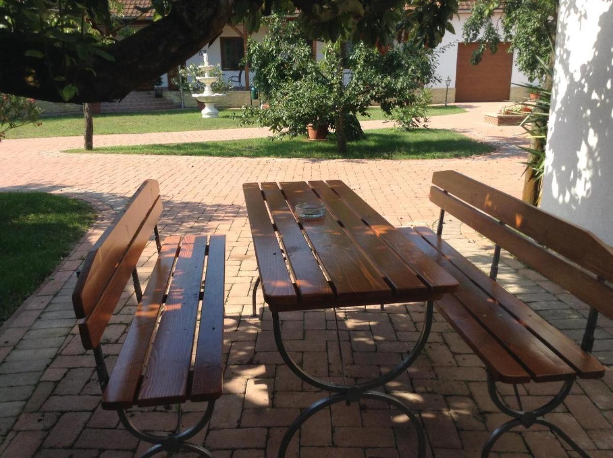 Bornemisza Kuria Wellness Resort Tiszabecs Extérieur photo